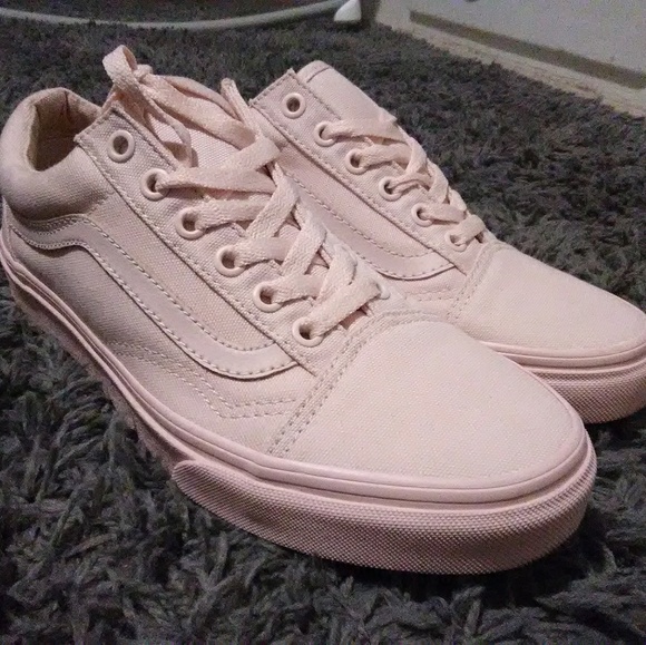 Vans - Picture 2 of 5